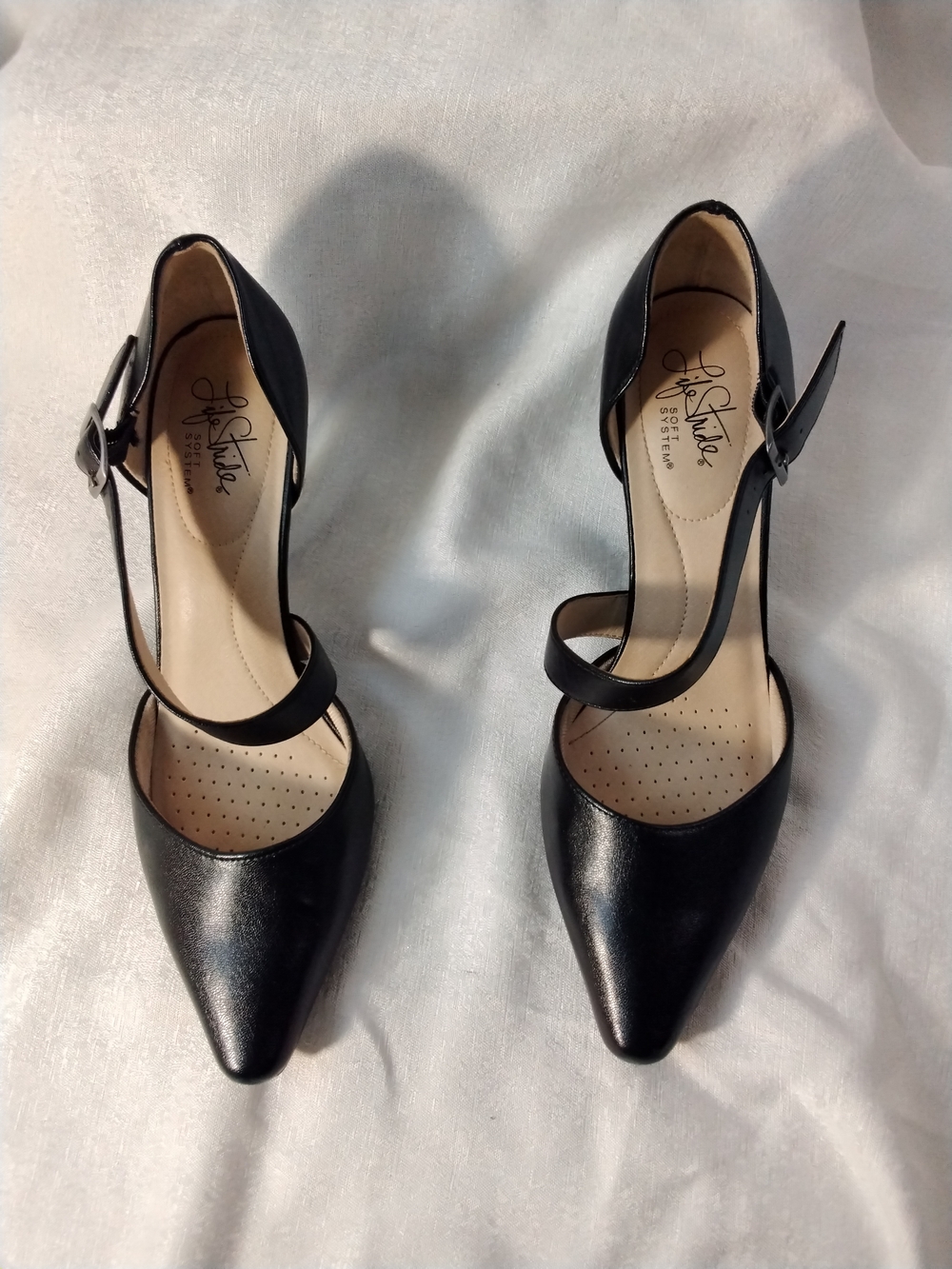 Lifestride Black Pointed Toe Ankle Strap Pumps